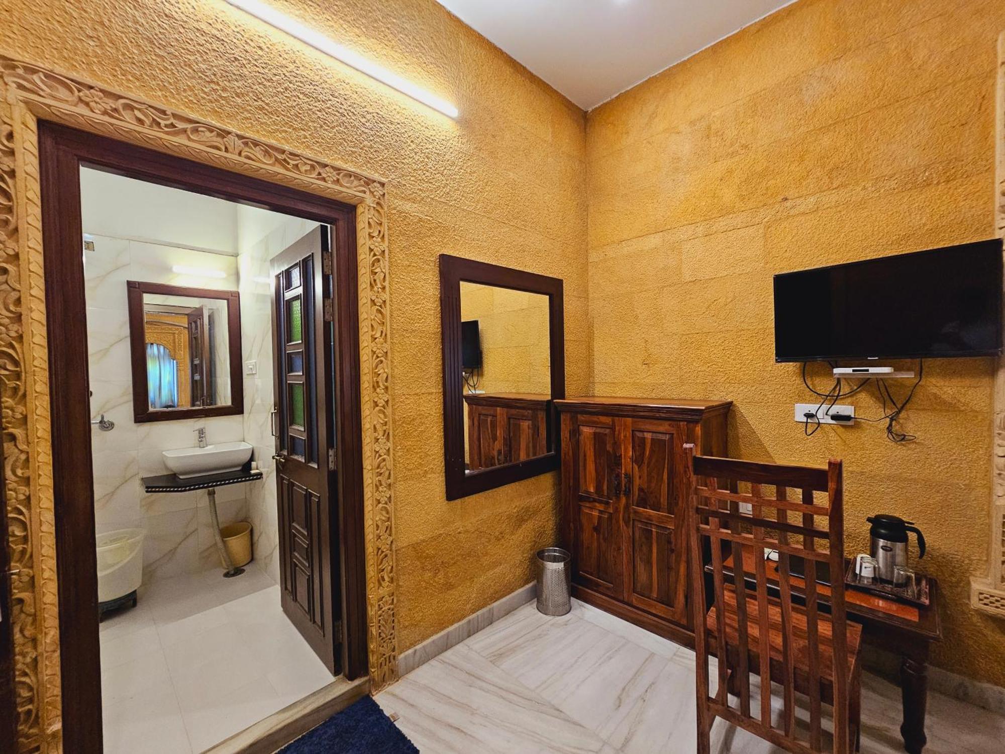 Hotel Royal Джайсалмер Екстериор снимка